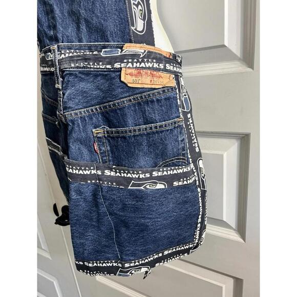 NFL Seattle Seahawks Levi’s Apron Pockets Denim Homemade Football - Picture 5 of 9